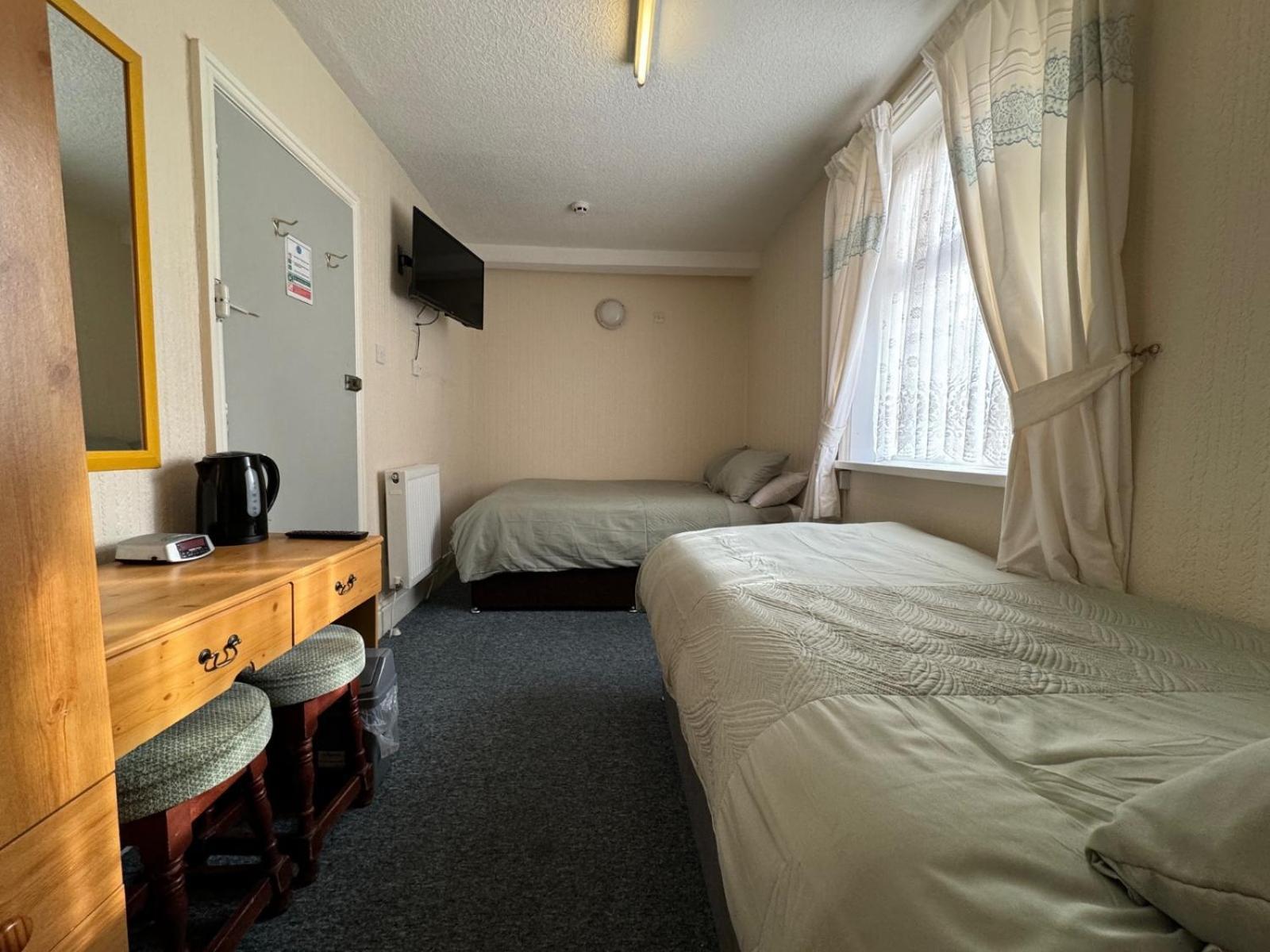 Delamere Hotel 블랙풀 외부 사진